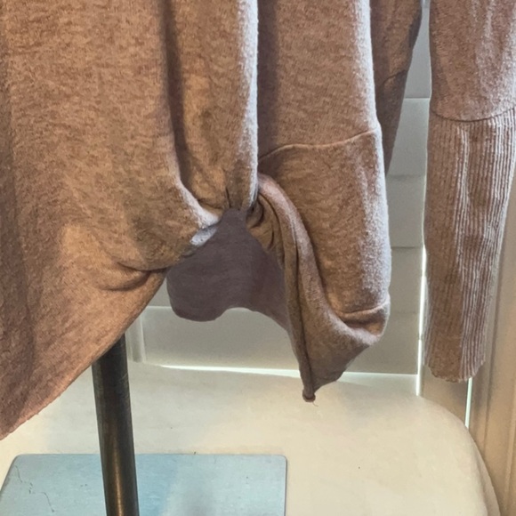 BOLD elements Pink Tie Front Blouse Relaxed Fit - Picture 2 of 7